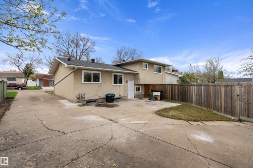 6411 152A Avenue Nw, Edmonton, AB - Outdoor