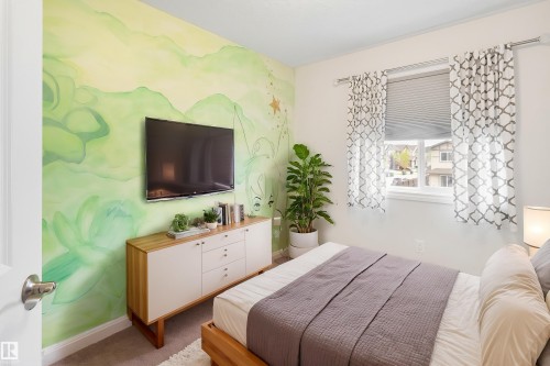 37 Roseberry Lane, Fort Saskatchewan, AB - Indoor Photo Showing Bedroom