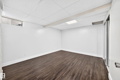 2112 36 Street Nw, Edmonton, AB - Indoor