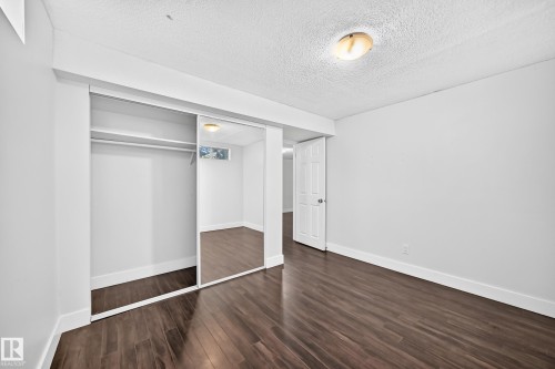 2112 36 Street Nw, Edmonton, AB - Indoor Photo Showing Other Room