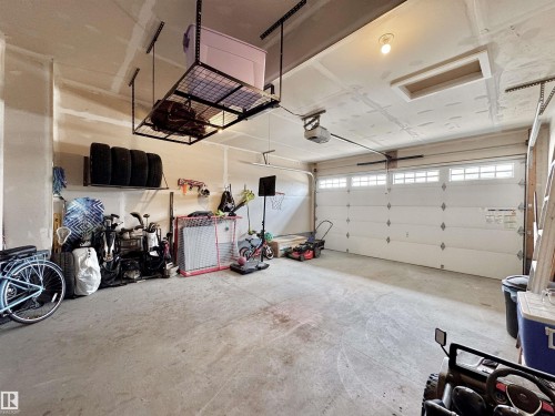 127 Richmond Link, Fort Saskatchewan, AB - Indoor Photo Showing Garage