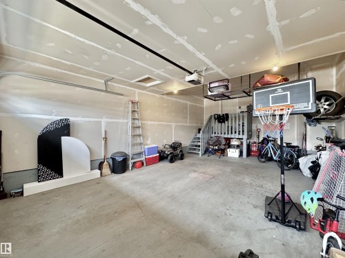 127 Richmond Link, Fort Saskatchewan, AB - Indoor Photo Showing Garage