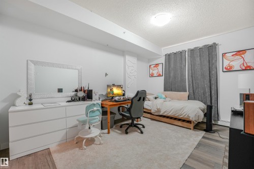 #2-208 4245 139 Av Nw, Edmonton, AB - Indoor Photo Showing Bedroom