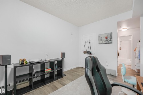 #2-208 4245 139 Av Nw, Edmonton, AB - Indoor Photo Showing Office