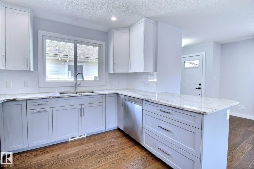14732 32 Street Nw, Edmonton, AB - Indoor Photo Showing Kitchen