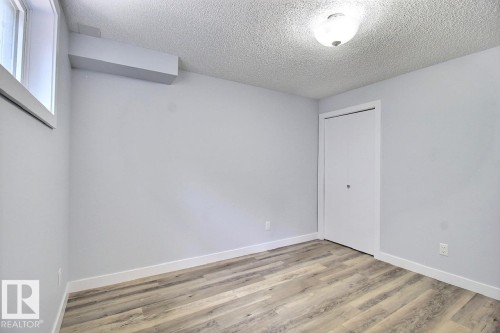 14732 32 Street Nw, Edmonton, AB - Indoor Photo Showing Other Room