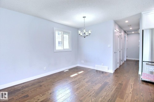 14732 32 Street Nw, Edmonton, AB - Indoor Photo Showing Other Room