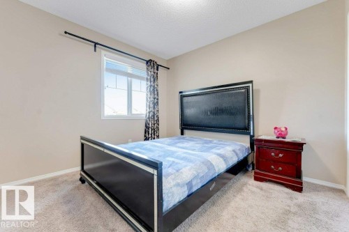 2912 15 Street Nw, Edmonton, AB - Indoor Photo Showing Bedroom