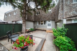 521 VILLAGE ON THE GREEN Green NW  Edmonton, AB T5A 1H2