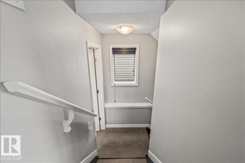 Stairs - 1086 Grantham Drive Nw, Edmonton, AB - Indoor