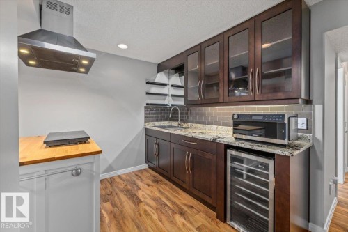 Bar - 1086 Grantham Drive Nw, Edmonton, AB - Indoor Photo Showing Kitchen