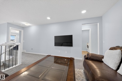 1575 Plum Circle Circle Sw, Edmonton, AB - Indoor