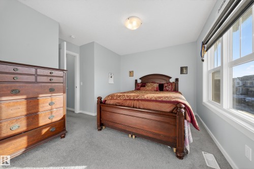 1575 Plum Circle Circle Sw, Edmonton, AB - Indoor Photo Showing Bedroom