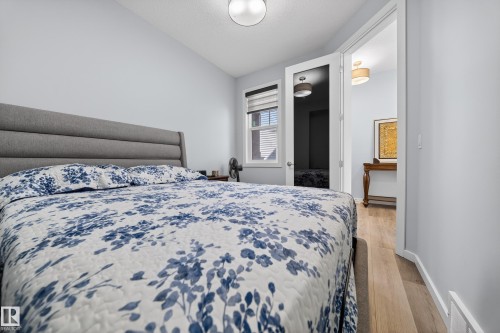 1575 Plum Circle Circle Sw, Edmonton, AB - Indoor Photo Showing Bedroom