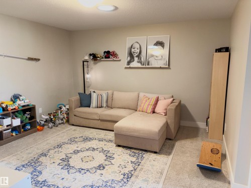 152 Sturtz Bend, Leduc, AB - Indoor Photo Showing Living Room