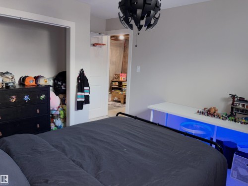 152 Sturtz Bend, Leduc, AB - Indoor Photo Showing Bedroom