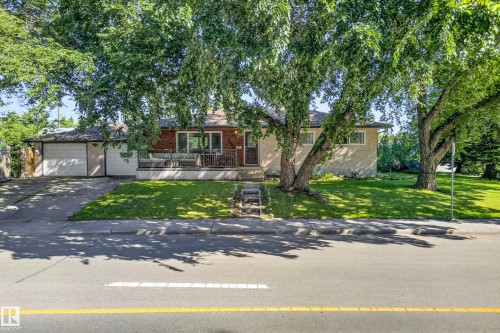 14804 95 Avenue Nw, Edmonton, AB - Outdoor