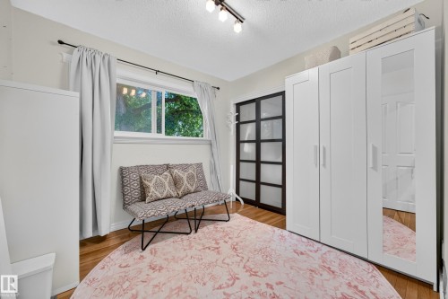 14804 95 Avenue Nw, Edmonton, AB - Indoor