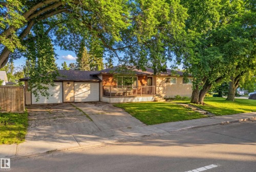 14804 95 Avenue Nw, Edmonton, AB - Outdoor