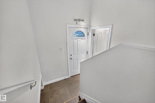14804 95 Avenue Nw, Edmonton, AB - Indoor Photo Showing Other Room