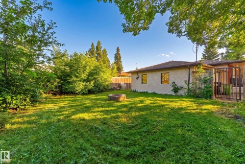 14804 95 Avenue Nw, Edmonton, AB - Outdoor