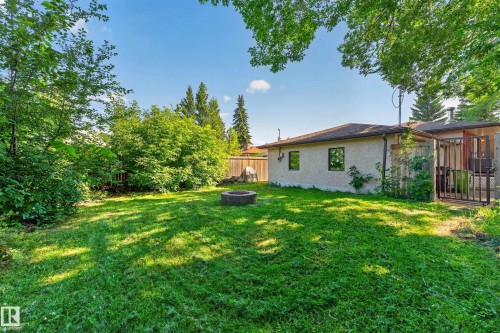 14804 95 Avenue Nw, Edmonton, AB - Outdoor