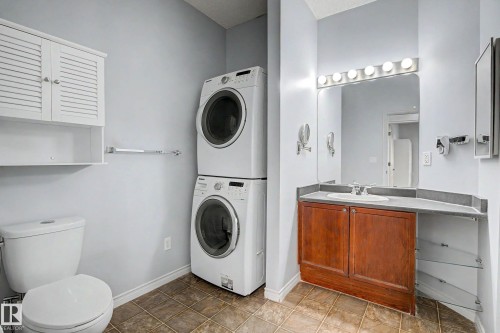 #47 13825 155 Av Nw, Edmonton, AB - Indoor Photo Showing Laundry Room