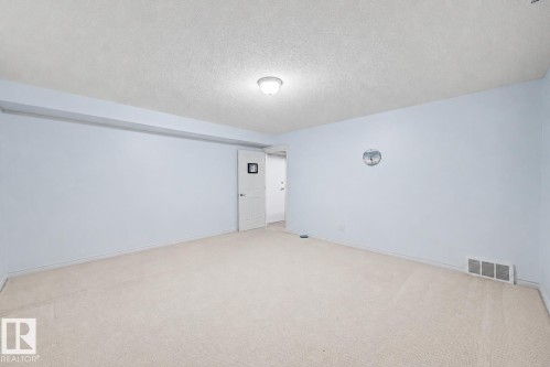 #47 13825 155 Av Nw, Edmonton, AB - Indoor Photo Showing Other Room