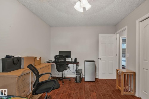 9 Landon Drive, Spruce Grove, AB - Indoor Photo Showing Office