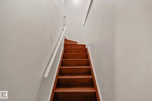9 Landon Drive, Spruce Grove, AB - Indoor Photo Showing Other Room
