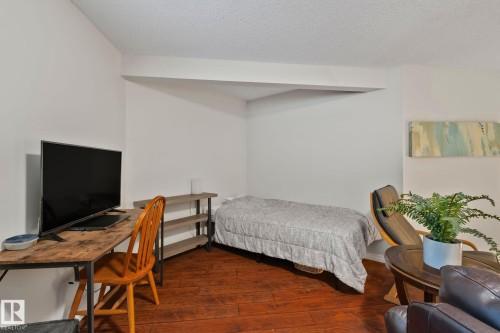 9 Landon Drive, Spruce Grove, AB - Indoor Photo Showing Bedroom