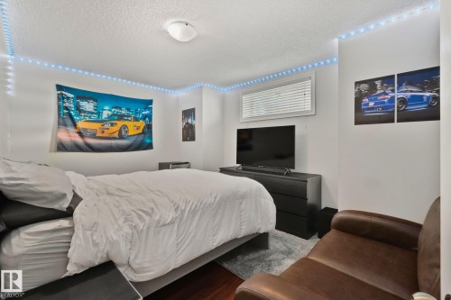 9 Landon Drive, Spruce Grove, AB - Indoor Photo Showing Bedroom
