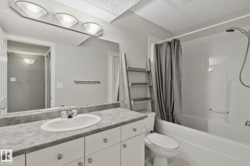 9 Landon Drive, Spruce Grove, AB - Indoor Photo Showing Bathroom