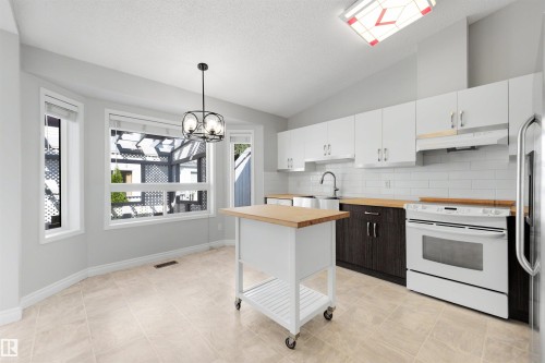 #43 3311 58 St Nw, Edmonton, AB - Indoor Photo Showing Other Room