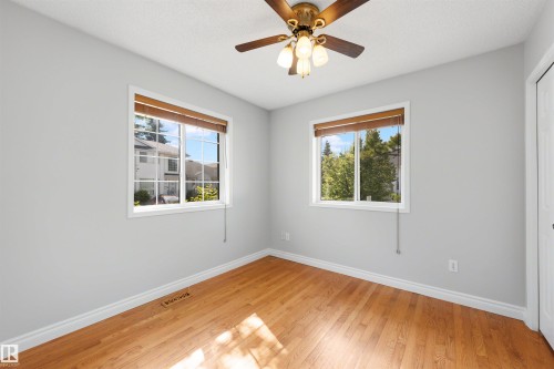#43 3311 58 St Nw, Edmonton, AB - Indoor Photo Showing Other Room