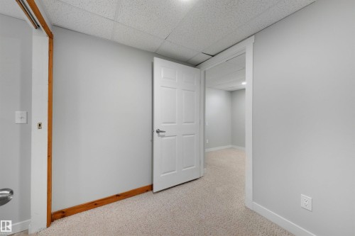 #43 3311 58 St Nw, Edmonton, AB - Indoor Photo Showing Basement