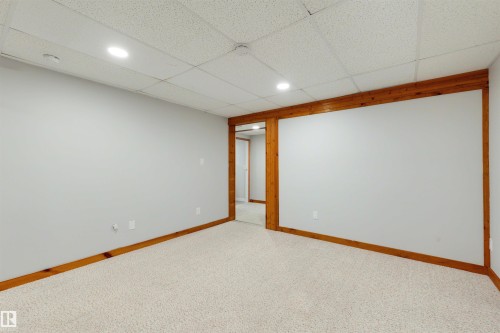 #43 3311 58 St Nw, Edmonton, AB - Indoor Photo Showing Other Room