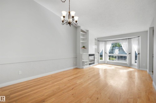 #43 3311 58 St Nw, Edmonton, AB - Indoor Photo Showing Kitchen