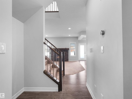 428 Simpkins Link, Leduc, AB - Indoor Photo Showing Other Room