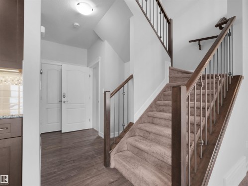 428 Simpkins Link, Leduc, AB - Indoor Photo Showing Other Room