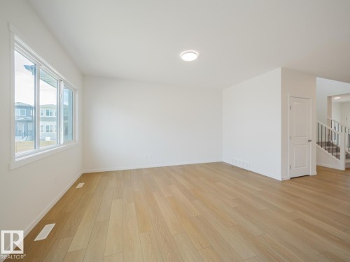 2 Elis Link, Spruce Grove, AB - Indoor Photo Showing Other Room