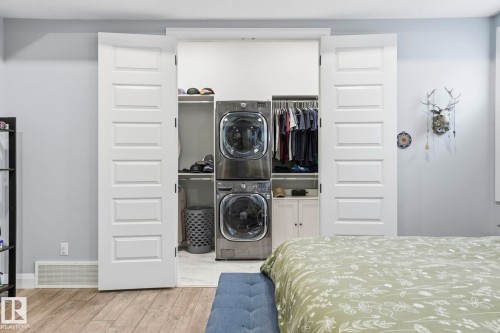 17 Kingsbury Circle, Spruce Grove, AB - Indoor Photo Showing Laundry Room
