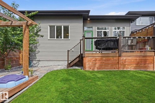 17 Kingsbury Circle, Spruce Grove, AB - Outdoor With Deck Patio Veranda With Exterior