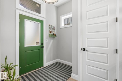 17 Kingsbury Circle, Spruce Grove, AB - Indoor Photo Showing Other Room