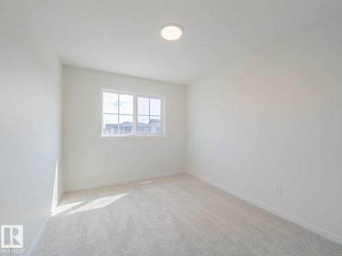 17334 6A Street Ne, Edmonton, AB - Indoor Photo Showing Other Room