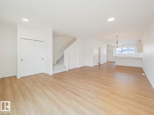 17334 6A Street Ne, Edmonton, AB - Indoor Photo Showing Other Room