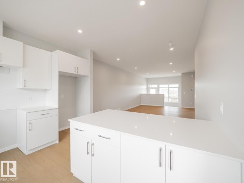 19604 30 Avenue Nw, Edmonton, AB - Indoor Photo Showing Kitchen