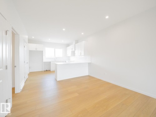 19608 30 Avenue Nw, Edmonton, AB - Indoor