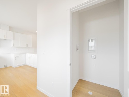 19608 30 Avenue Nw, Edmonton, AB - Indoor