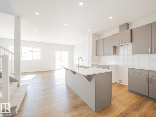 2204 193 Street Nw, Edmonton, AB - Indoor Photo Showing Kitchen With Upgraded Kitchen